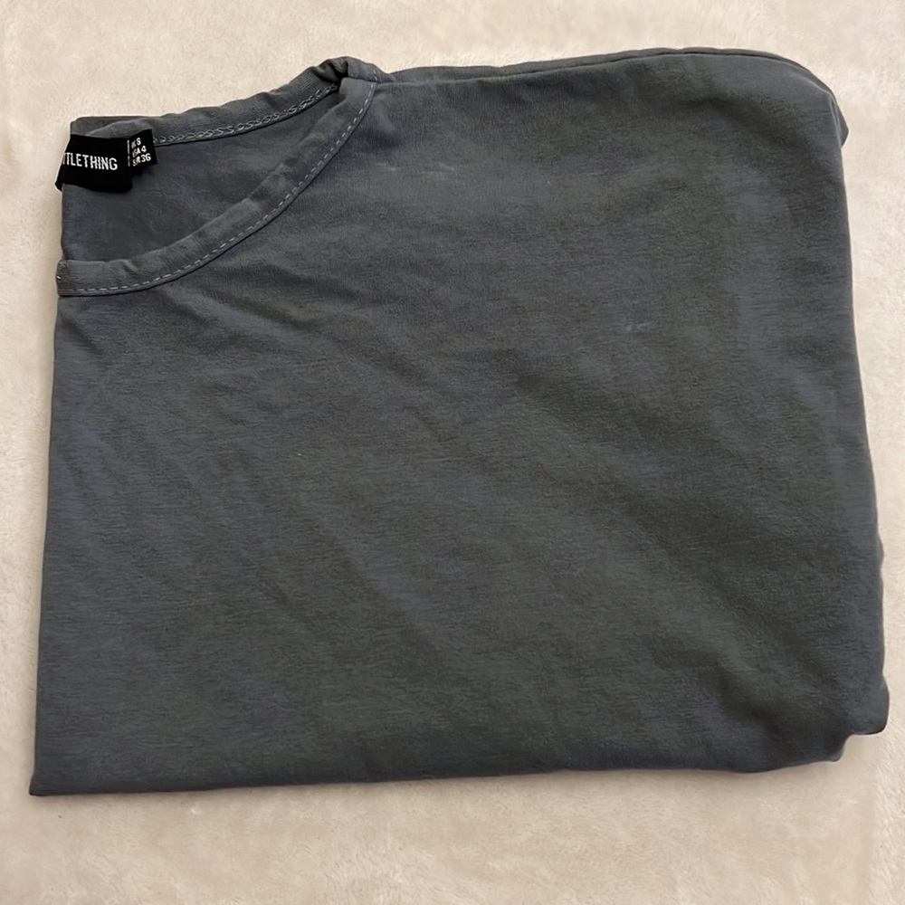 PRETTYLITTLETHING Oversized Crop T-Shirt - Picture 8 of 8